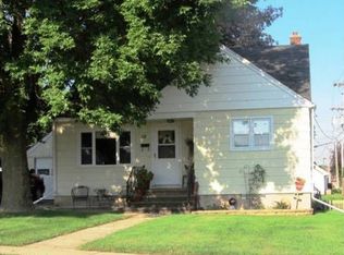 10 Elm Ave, Waupun, WI 53963