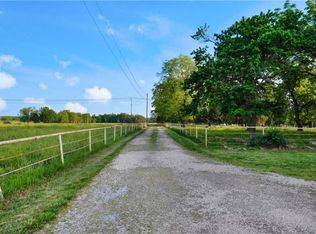 19560 Garman Rd, Gentry, AR 72734