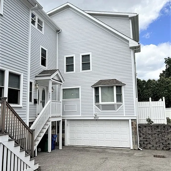 303 Cabot St #303 — Photo 1