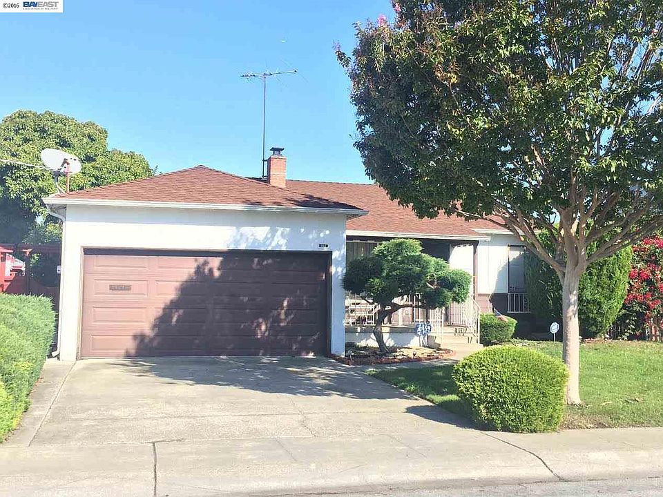 1st image of 457 Linnell Ave