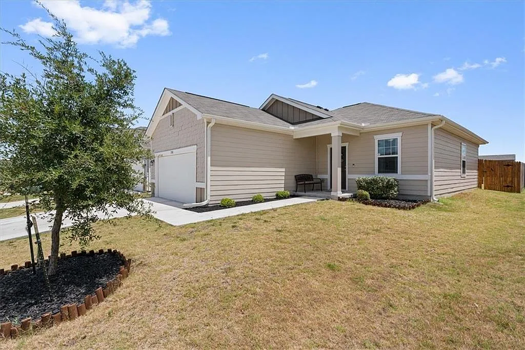 3 bed, 2.0 bath, 1015 sqft, $1,750 — Photo 4