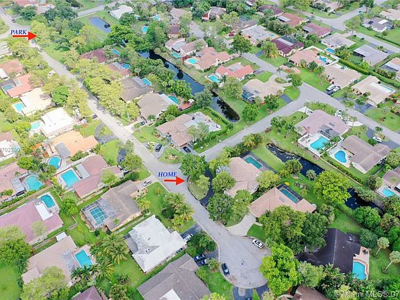 4th image of 8293 NW 14th Ct