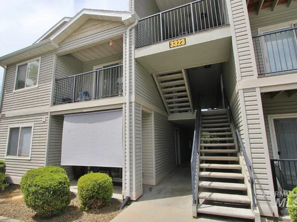 3323 N Lake Harbor Ln #302, Boise, ID 83703