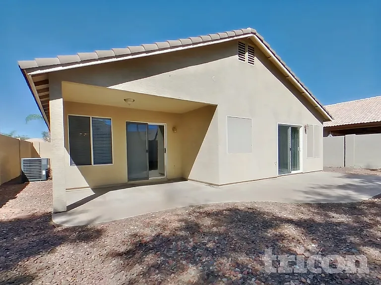 2031 S Alicia — Photo 15