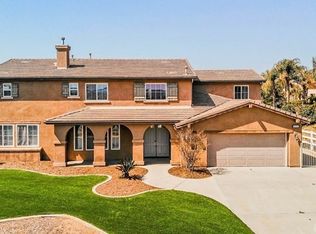 16780 Edge Gate Dr, Riverside, CA 92504