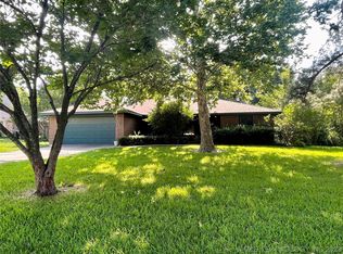 512 Meadowlark Ln, Durant, OK 74701