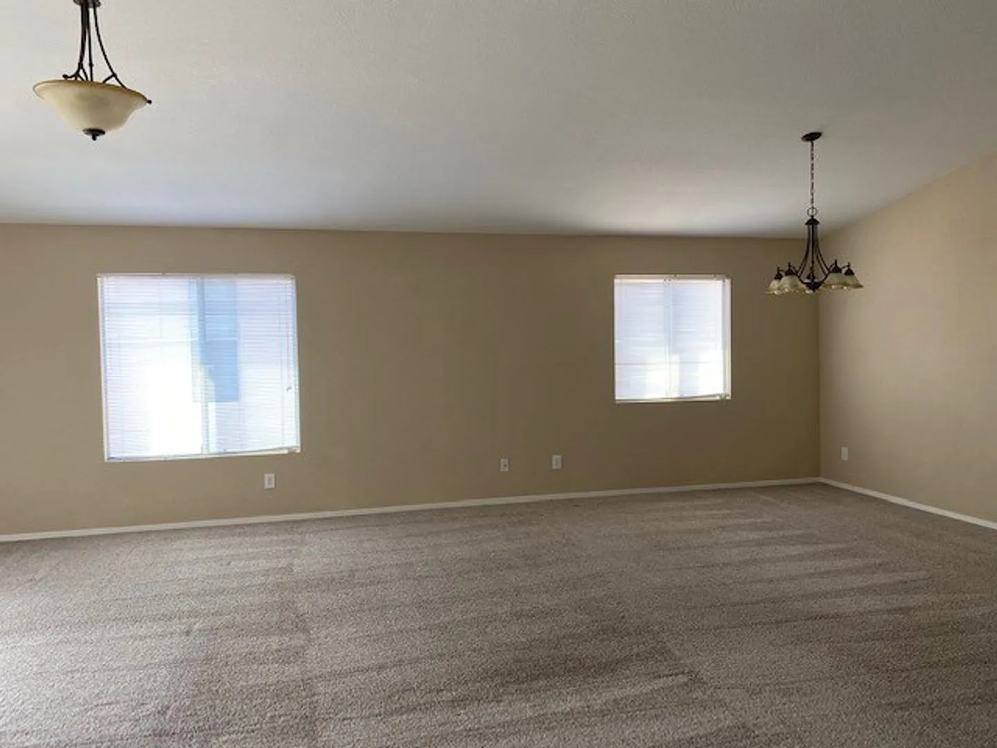 Great home in a nice neighborhood — Photo 4