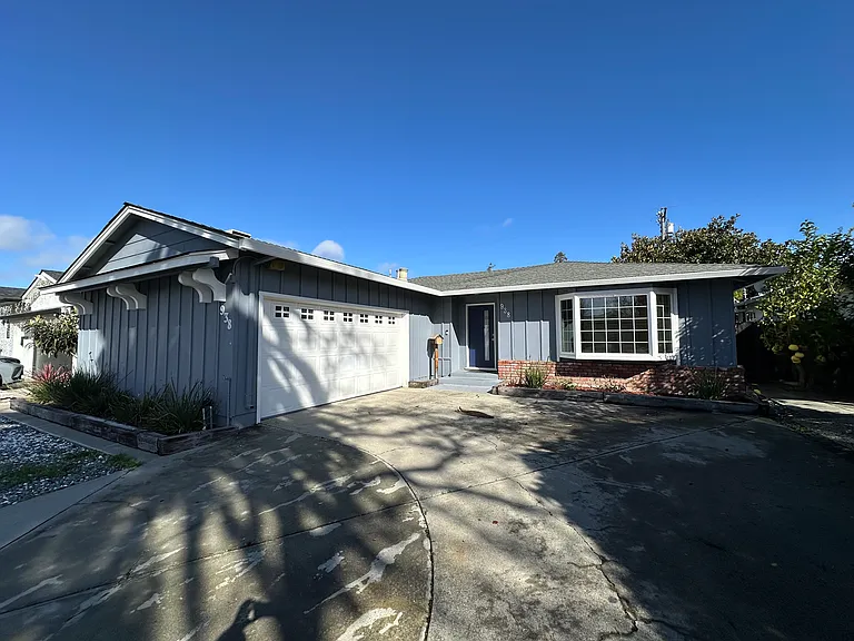 938 Hibiscus Ln — Photo 8