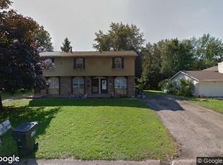 323 Cathedral Ct, Canal Fulton, OH 44614
