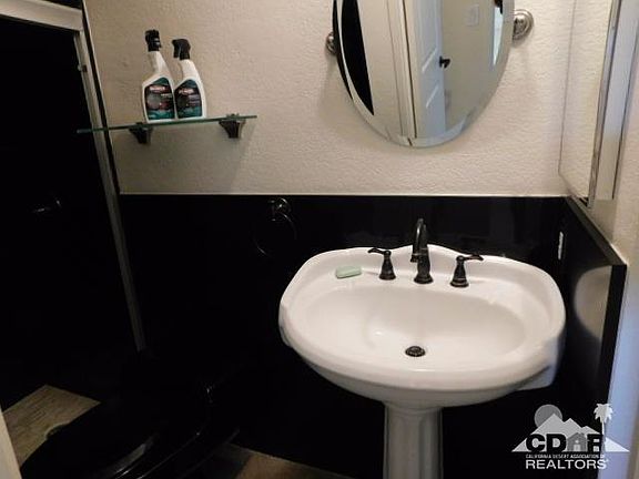 4th image of 550 N Villa Ct Unit 209