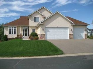 8525 Carson Ct, Inver Grove Heights, MN 55076