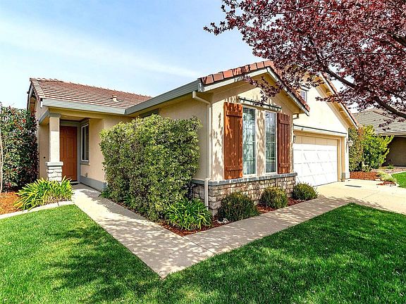 2nd image of 1063 Gemwood Way