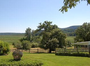 14 Ice Glen Rd, Stockbridge, MA 01262