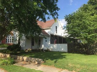 203 N East St, Carthage, IN 46115
