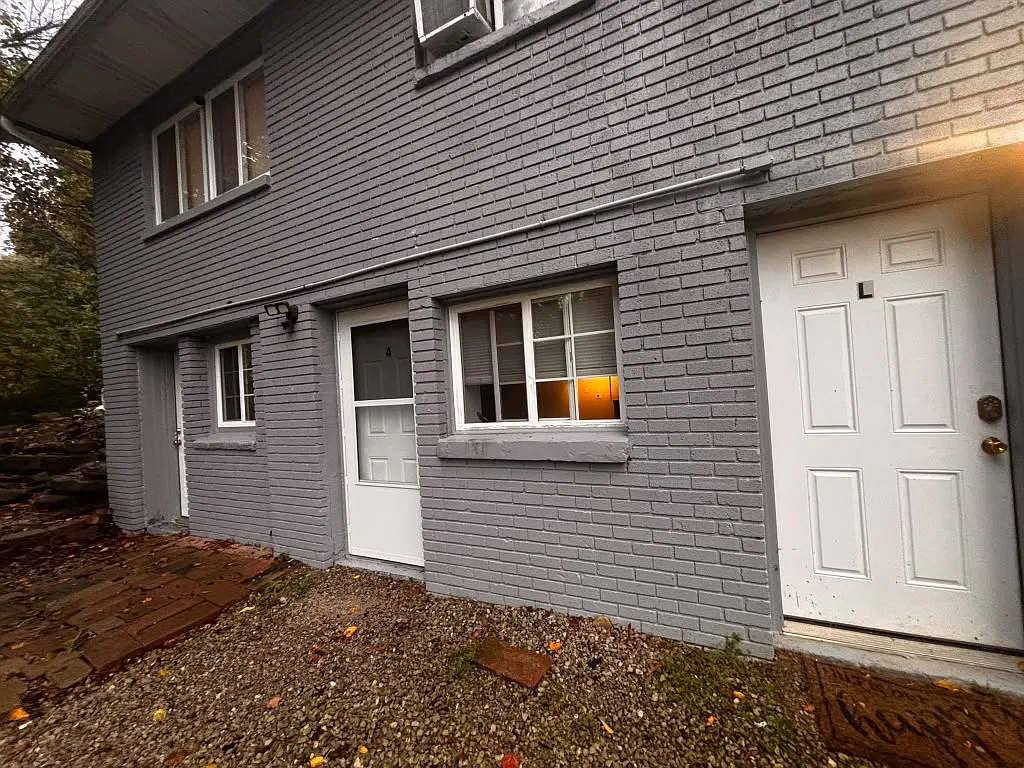 1 bed, $845 — Photo 1