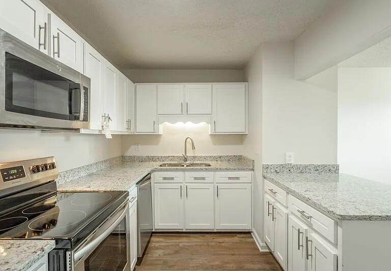 Kates View Apartments — Photo 1
