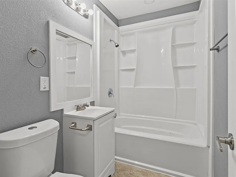 1717 W 4th St #1717 — Photo 4