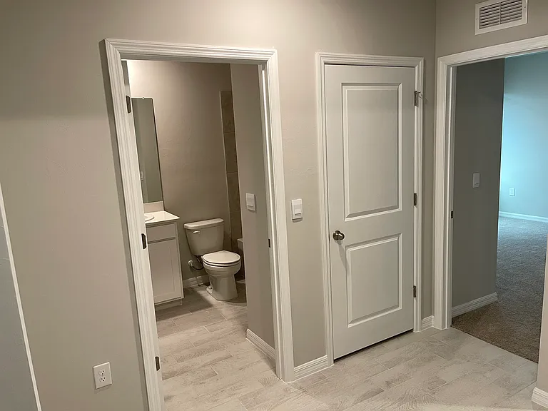 455 Londrina Dr — Photo 26