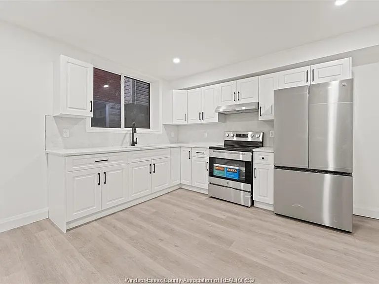 702 Pierre Ave #2 — Photo 6