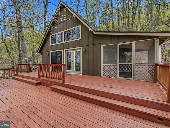 27th image of 494 Glenwood Ln