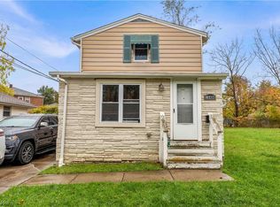 16406 Home St, Maple Heights, OH 44137