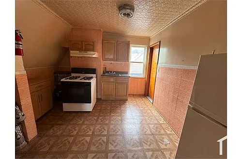 495 Bergen St #3 Photo 1