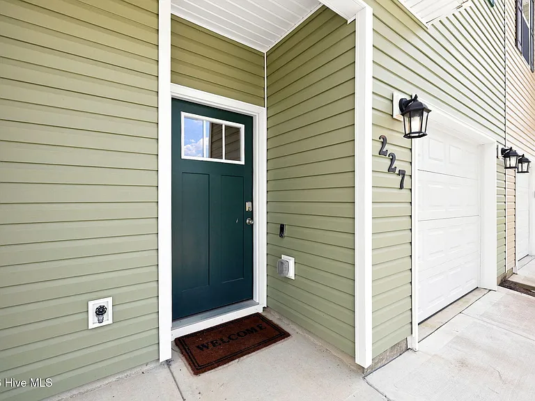 227 Crab Claw Spit Ln — Photo 5