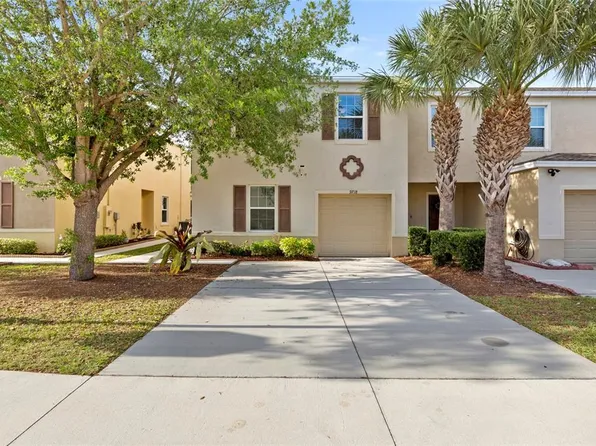 9718 Hound Chase Dr, Gibsonton, FL 33534