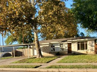 667 Freiling, San Antonio, TX 78213