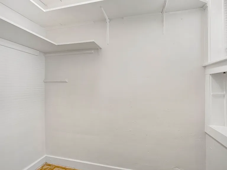 4742 W Roscoe St #2 — Photo 9