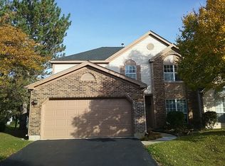 88 Wiltshire Ct, Gurnee, IL 60031