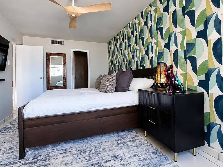 904 Torre Del Mar Condominium Point #1908 — Photo 8