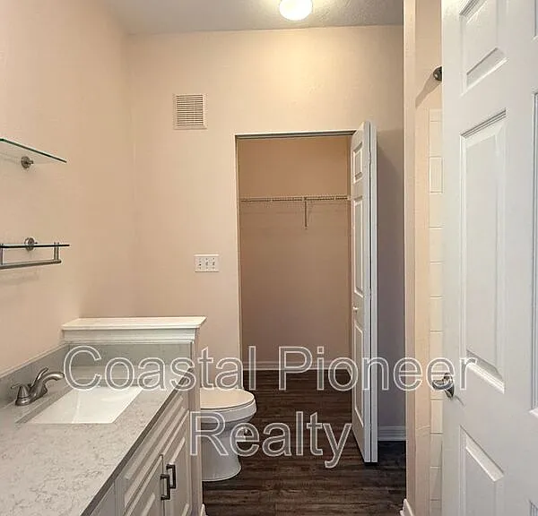 9068 Lake Chase Island Way — Photo 13