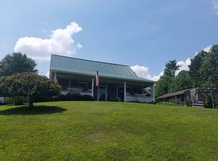 418 Landsdown Ct, Marion, VA 24354