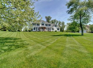 114 Woodcrest Dr, Hopewell Junction, NY 12533