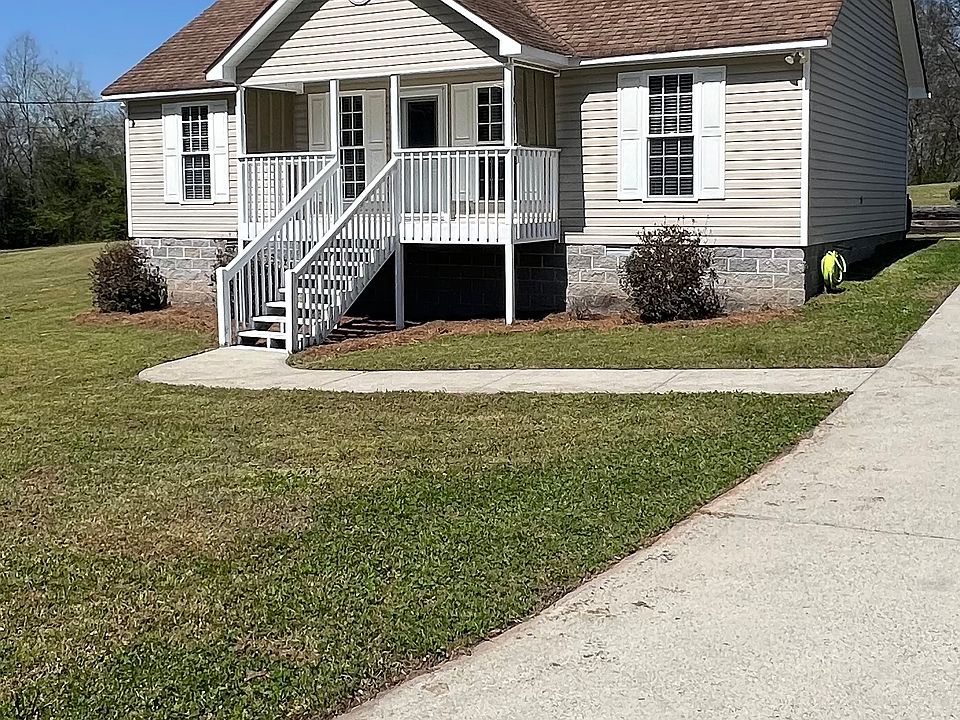 1st image of 2029 Armstrong Loop