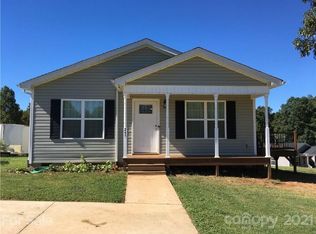 245 Alexander Heritage Dr, Hickory, NC 28601