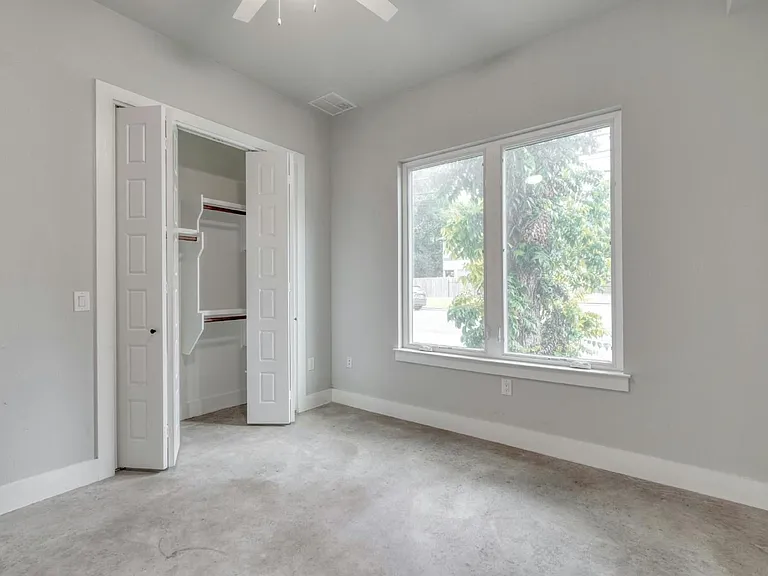 4814 Harmon Ave — Photo 15
