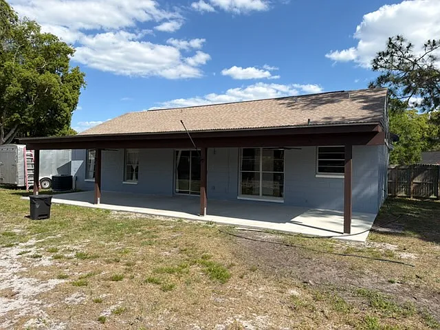 8913 Wood Lake Ct — Photo 14