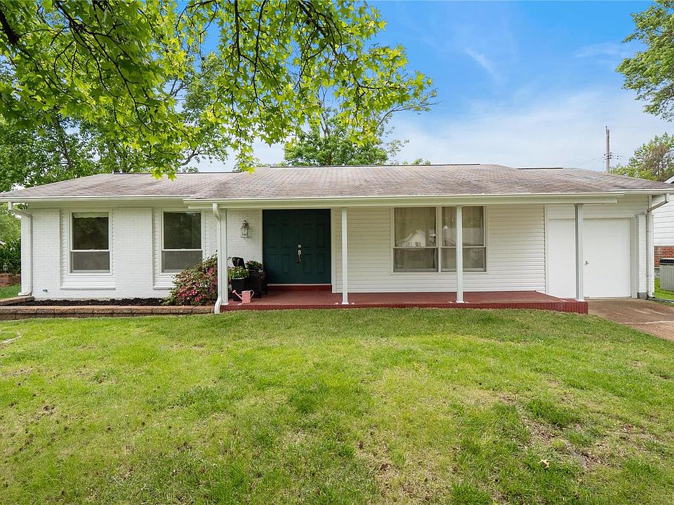 1st image of 3015 Churchill Dr