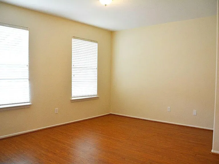 10011 NW Park Place Dr — Photo 6