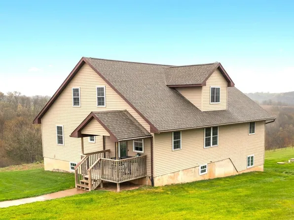 8696 Highway 81, Bloomington, WI 53804