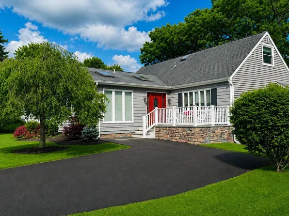 52 Brilner Drive, Smithtown, NY 11787