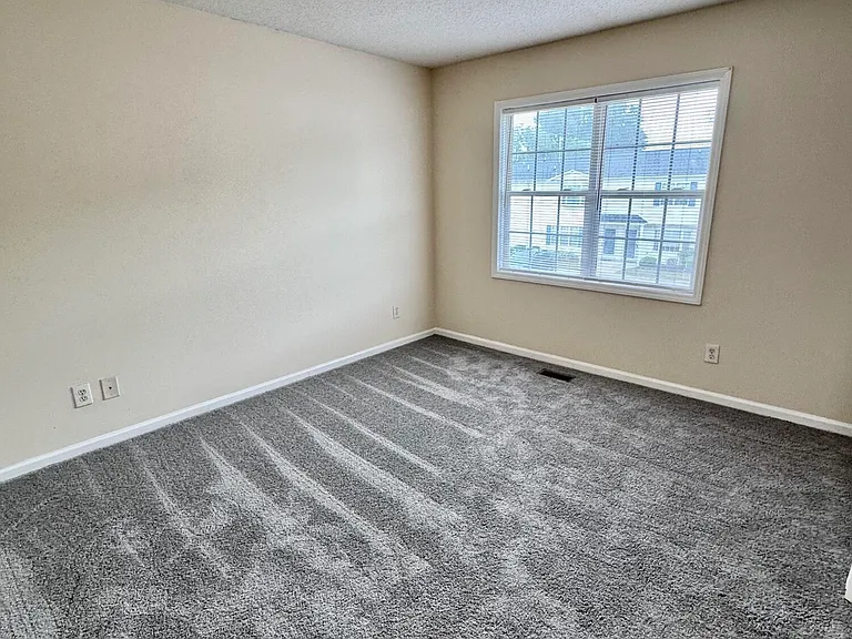 3951 Sterling Pointe Dr #OOO6 — Photo 12