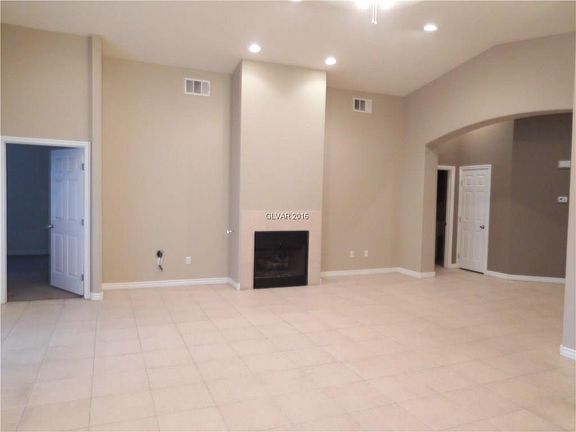 2nd image of 520 Shimmering Sands Ave
