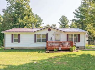 124 Iron Ridge Rd, Galax, VA 24333