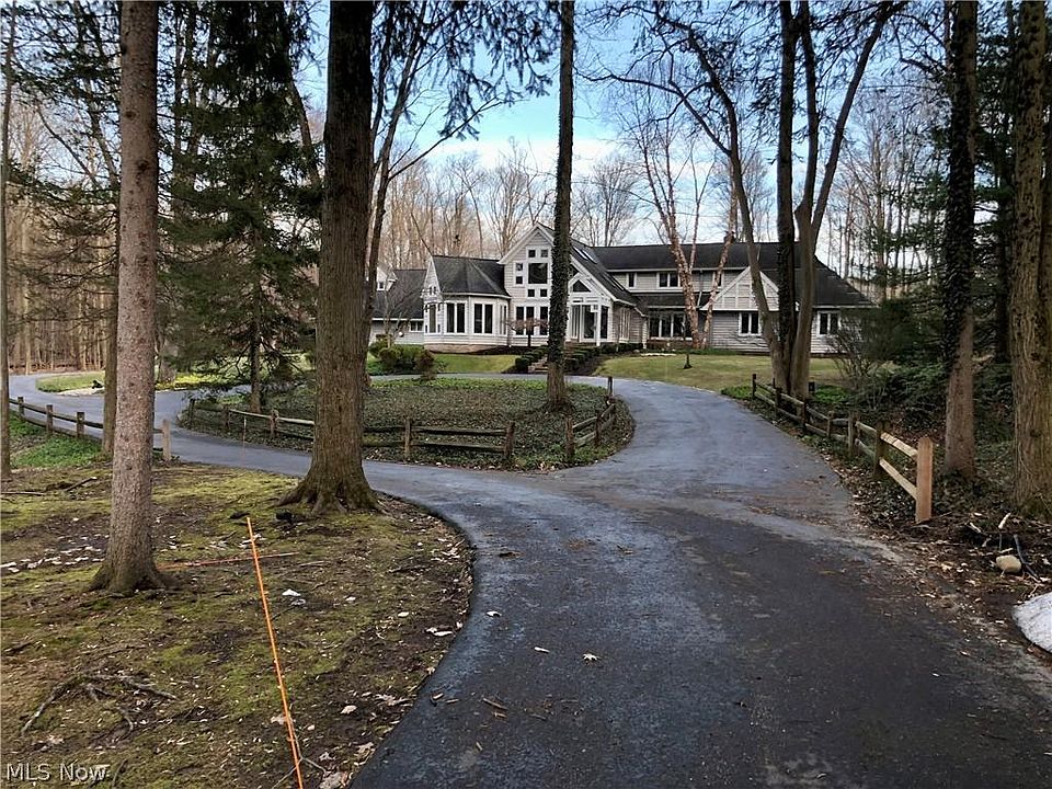 1st image of 122 Meadow Ln