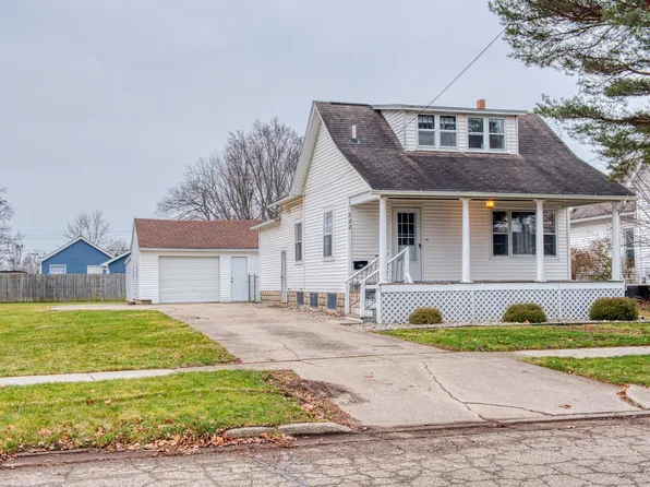 822 Grover St, Owosso, MI 48867