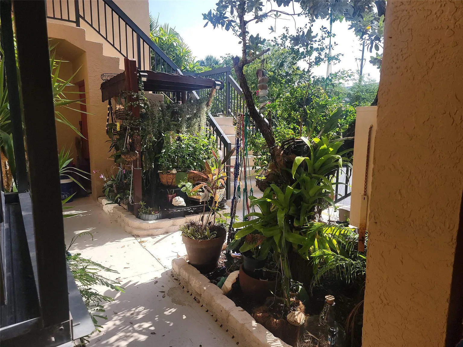 2 bed, 2.0 bath, 1030 sqft, $2,500 — Photo 4