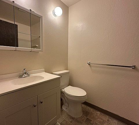 5th image of 4305 Wisconsin St #6
